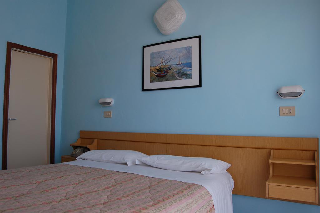 Hotel Vittoria 基安奇安诺泰尔梅 外观 照片