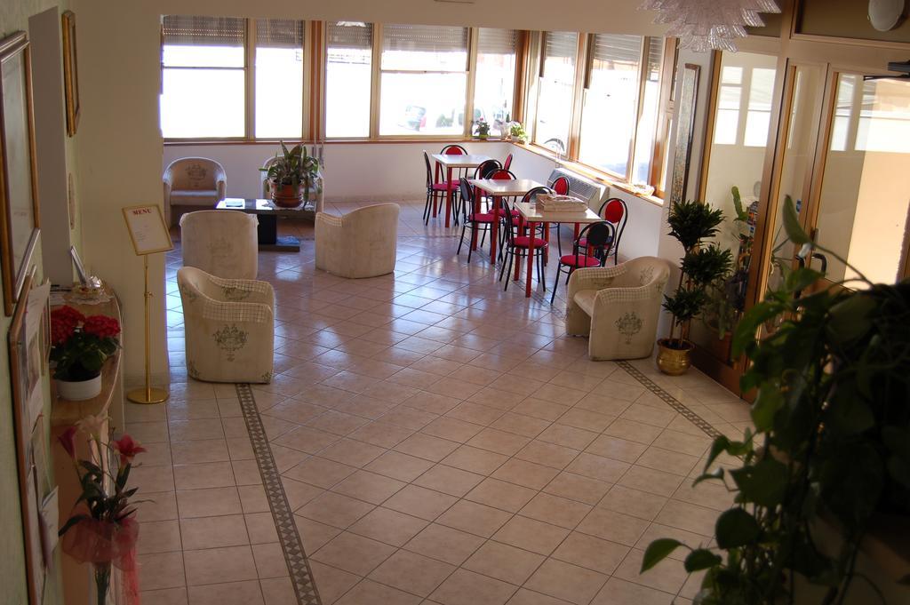 Hotel Vittoria 基安奇安诺泰尔梅 外观 照片