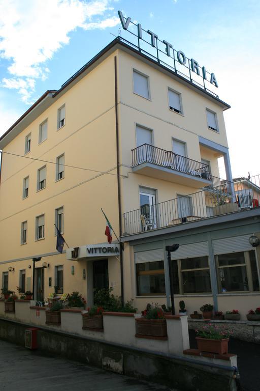 Hotel Vittoria 基安奇安诺泰尔梅 外观 照片
